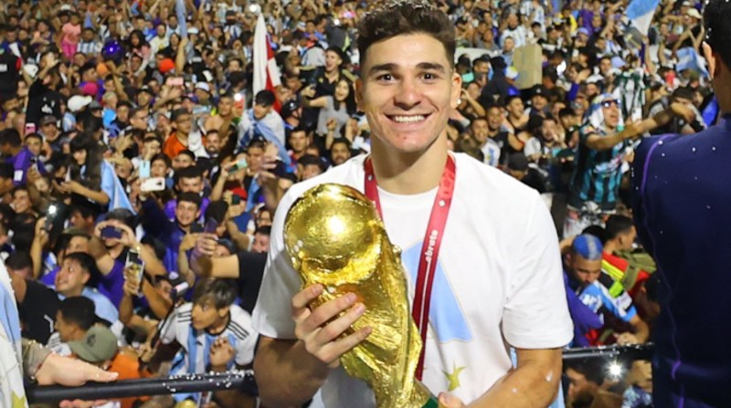 Julián Álvarez se coronó como el segundo máximo goleador de su escuadra con cuatro tantos. El único que anotó más veces fue Lionel Messi. Foto: Instagram