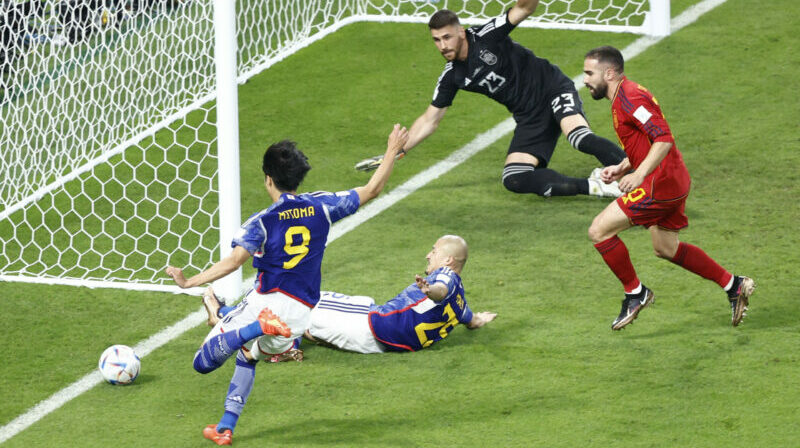 Japón dió la sorpresa y venció 2 a 1 a la selección de España, en el Mundial de Qatar 2022. Foto: EFE.