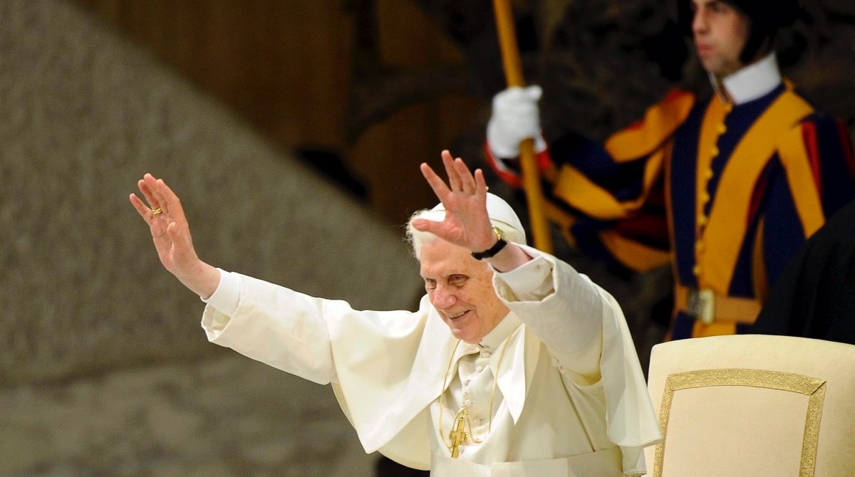 El papa Benedicto XVI falleció este 31 de diciembre. Benedicto XVI sucedió en el papado a san Juan Pablo II el 19 de abril de 2005 hasta el 28 de febrero de 2013 cuando se hizo oficial su renuncia al pontificado. Foto: EFE