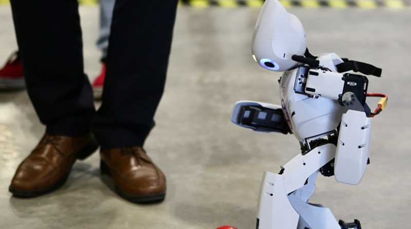 Un robot forma parte de las propuestas para tener ciudades inteligentes. Foto: EFE