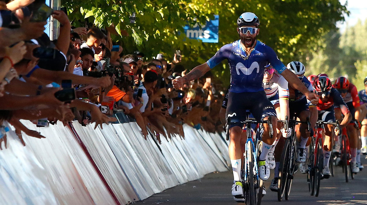 Fernando Gaviria al momento de ganar la etapa 4 de la Vuelta a San Juan. Foto: @Movistar_Team