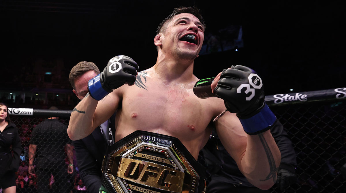El mexicano Brandon Moreno se coronó campeón del peso mosca de la UFC, en Brasil. Foto: @UFCEspanol
