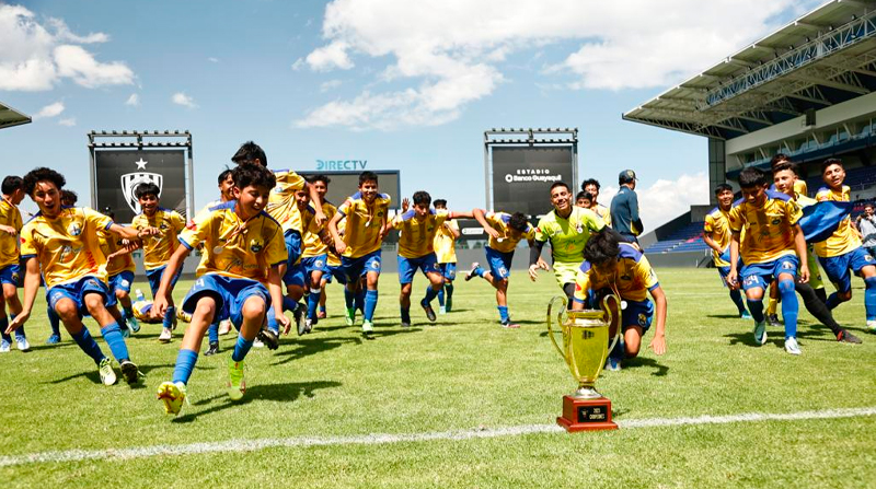 El Instituto Nacional Mejía se coronó campeón de la Superliga Estudiantil. Foto: Diego Pallero / EL COMERCIO