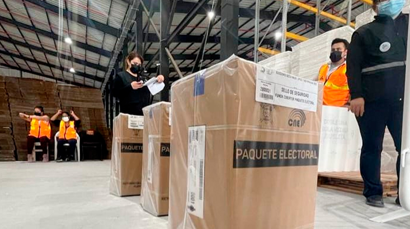 El 18 de enero de 2023 iniciará la distribución de paquetes electorales en el Ecuador. Foto: Cortesía CNE