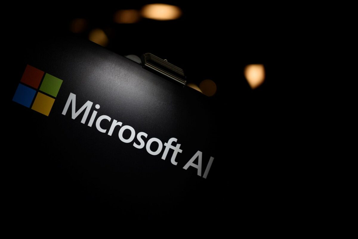 Vista del logo de Microsoft AI, en una fotografía de archivo, Foto: EFE