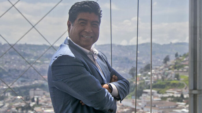 #SiYoFueraAlcalde: El candidato Jorge Yunda habla de su plan de trabajo para la Alcaldía de Quito. Foto: Julio Estrella /EL COMERCIO