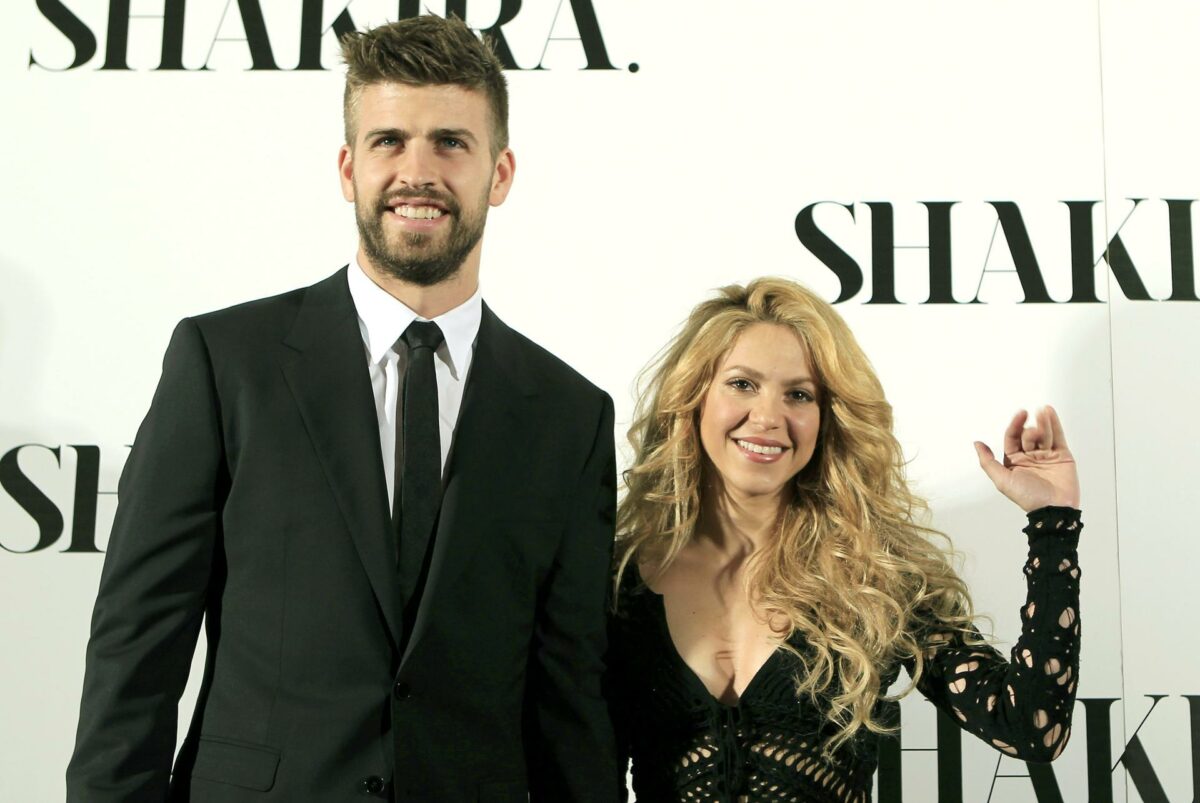 La cantante colombiana, Shakira, acompañada por su expareja, el exfutbolista del F. C. Barcelona, Gerard Piqué en una foto de archivo. Foto: EFE