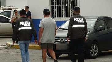 Imagen referencial. Nueve personas fueron detenidas en un operativo ejecutado por la Policía Nacional en Tulcán. Foto: Policía Nacional
