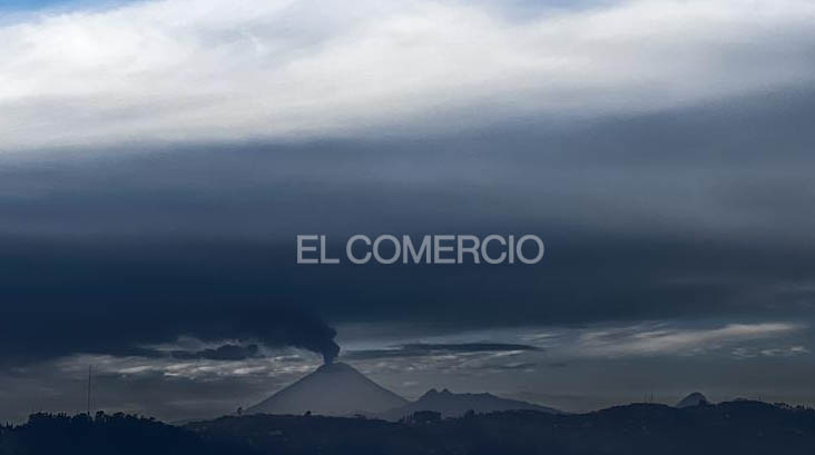 La señal de tremor del volcán Cotopaxi volvió a normalidad durante la tarde de este 13 de enero. Foto: Patrico Terán / EL COMERCIO