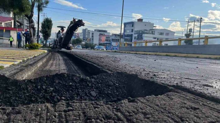 Desde el 23 de enero de 2023 se cerraron diferentes tramos de la avenida América, en Quito. Foto: Cortesía Epmmop