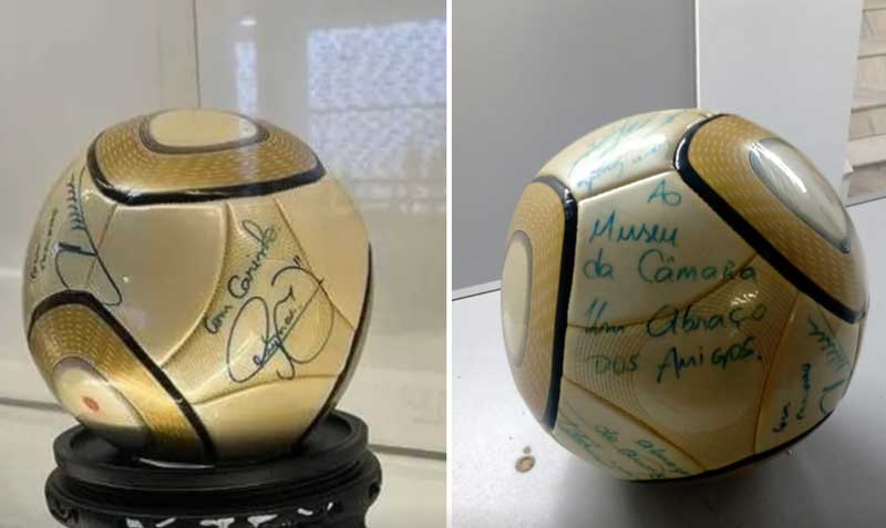 El balón con el autógrafo de Neymar fue un regalo que una delegación del club Santos entregó en 2012 al entonces presidente de la Cámara de Diputados, Marco Maia. Foto: Twitter Policía de Salo Paulo