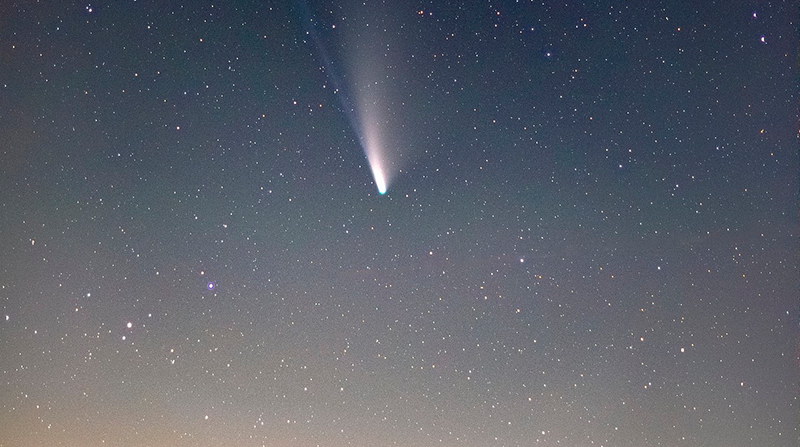 Imagen referencial. Para ver el cometa verde se recomienda usar binoculares o telescopio y estar en un lugar alejado de contaminación lumínica. Foto: Pixabay