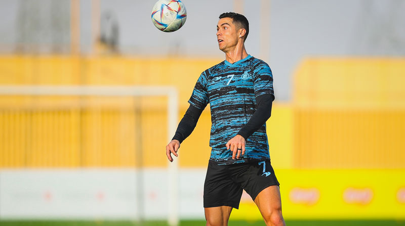 Cristiano Ronaldo en una práctica con su nuevo equipo Al Nassr. Foto: @AlNassrFC