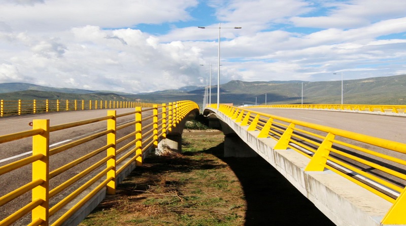 El puente Internacional Tienditas fue reinaugurado este domingo, 1 de enero de 2023, en la frontera entre Colombia y Venezuela. Foto: EFE