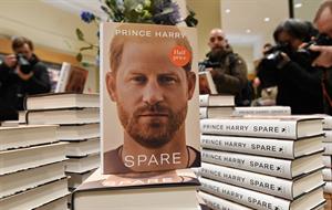 La biografía del príncipe Harry promete ser un 'boom' editorial. Foto: EFE