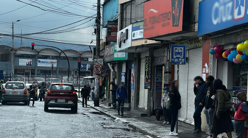 El Inamhi señala que, pese a las lluvias, la temperatura en Quito es normal. Foto: Patricio Terán/ EL COMERCIO