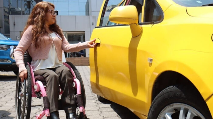 Las personas con discapacidad podrán hacer uso de un nuevo convenio para utilizar un taxi de forma gratuita el día de las elecciones. Foto: Cortesía CNE