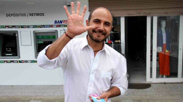 Juan Cristóbal Lloret es el nuevo Prefecto del Azuay electo, tras la jornada de Elecciones Ecuador 2023. Foto: Facebook