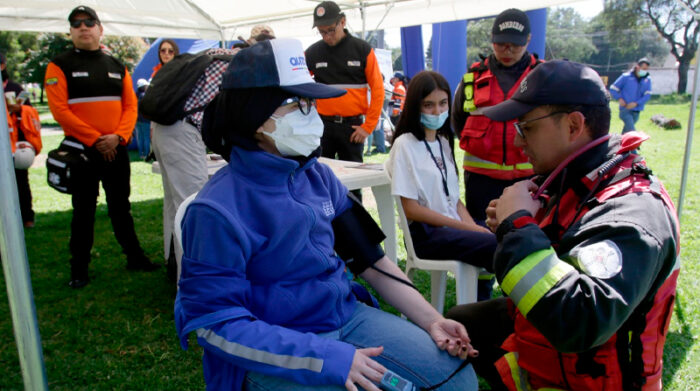 Alrededor de 350 personas participaron en el primer simulacro ante una posible erupción del volcán Cotopaxi en el valle de Los Chillos. Foto: Carlos Noriega / EL COMERCIO