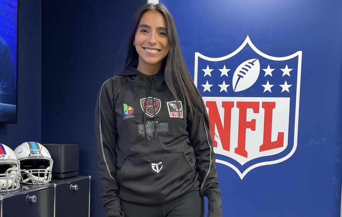 Diana Flores, jugadora del fútbol bandera. Foto: NFL