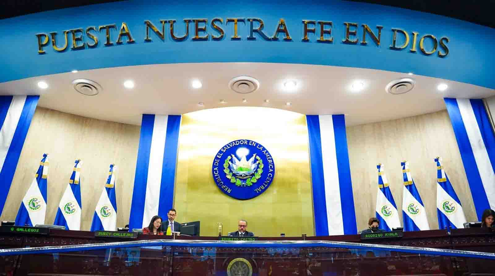 El Parlamento de El Salvador aprobó este martes una reforma del Código Penal para que los delitos de feminicidio no prescriban. Foto: Europa Press