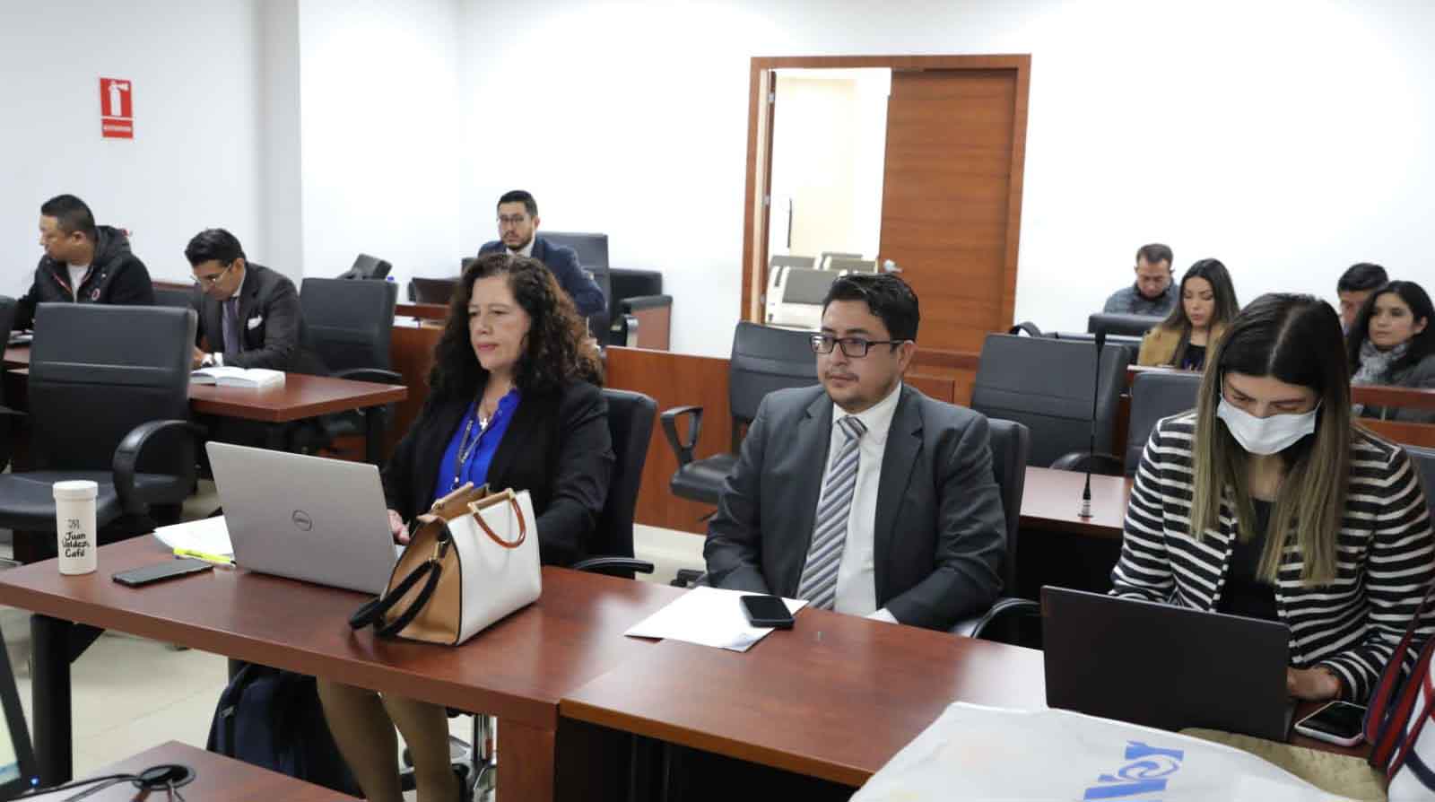 La audiencia en el juicio contra los allegados de Sebastián Yunda llegó a su fin. Fiscalía pide sentencias para los tres procesados. Foto: Twitter Fiscalía Ecuador