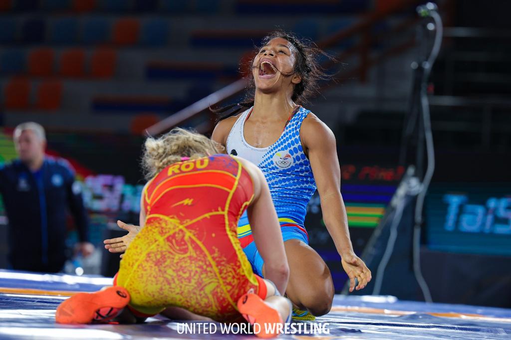Lucía Yépez en una competencia de ciclo olímpico Foto: Federación Mundial de Lucha