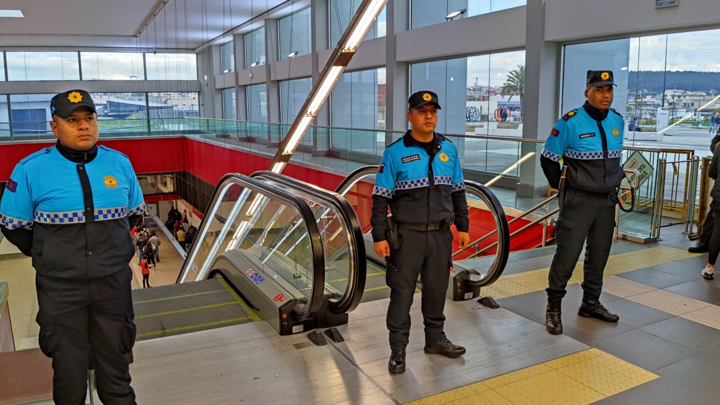 Las estaciones del Metro de Quito se abrirán nuevamente al público el sábado, 26 de febrero. Foto: Twitter Metro de Quito. .