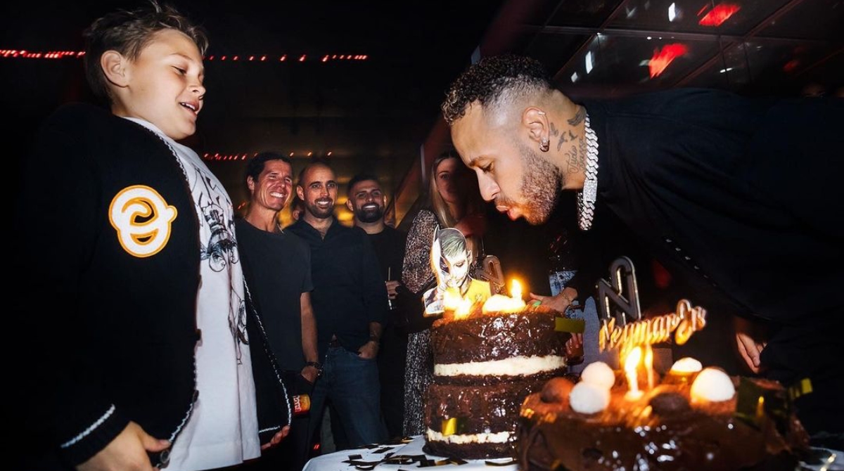 Vecinos de Neymar de su mansión, a las afueras de París, llamaron a la policía para pedir que se parara el ruido por la celebración de su 31 cumpleaños. Foto: Neymar / Instagram