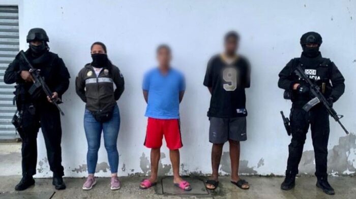 Seis supuestos integrantes de una banda delictiva fueron detenidos en un operativo conjunto entre la Fiscalía y la Policía Nacional. Foto: Twitter