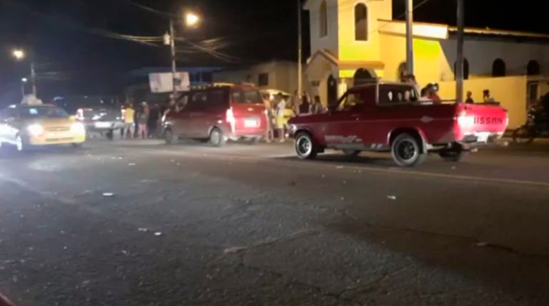 En el siniestro en Portoviejo dos personas fallecieron y una resultó gravemente herida. Foto: El Diario de Manabí