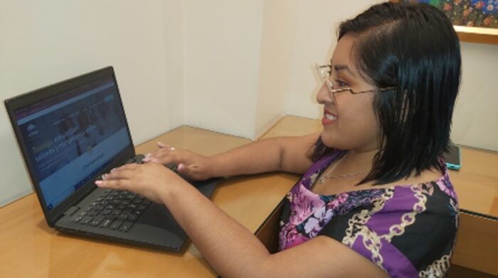 María Chávez, de Fundación Forge, señaló que la modalidad de trabajo es virtual. Foto: Cortesía