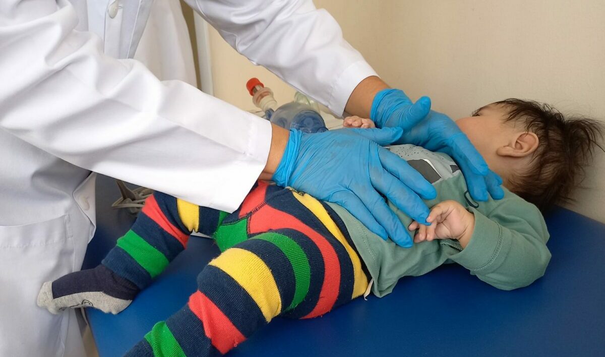 El pequeño Theo, de 11 meses de edad, recibirá el medicamento Zolgensma, única alternativa para la atrofia muscular espinal. El MSP anunció su compra por USD 1,5 millones. Cortesía.