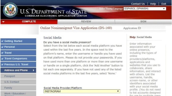 Desde 2019 el formulario DS-160 pide a los solicitantes poner sus redes sociales. Foto: Captura