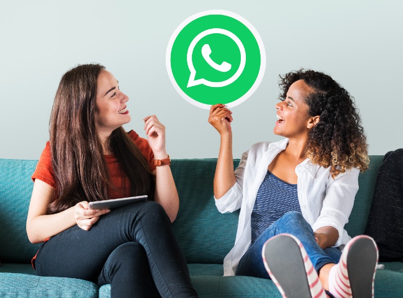 La mejora de WhatsApp prácticamente triplica la capacidad de elementos que pueden enviarse en una conversación. Foto: Referencial Freepik