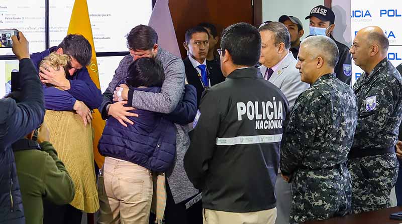 Vanessa Egas y Mauricio Martínez fueron secuestrados la medianoche del domingo 12 de marzo en la Ruta Viva, en Quito. Foto: Policía Nacional