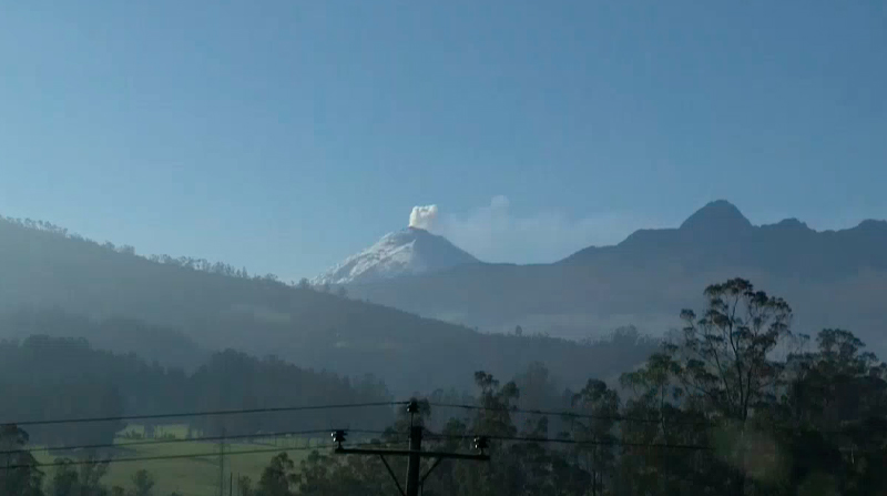 El Volcán Cotopaxi se encuentra activo desde octubre de 2022. Foto: EFE
