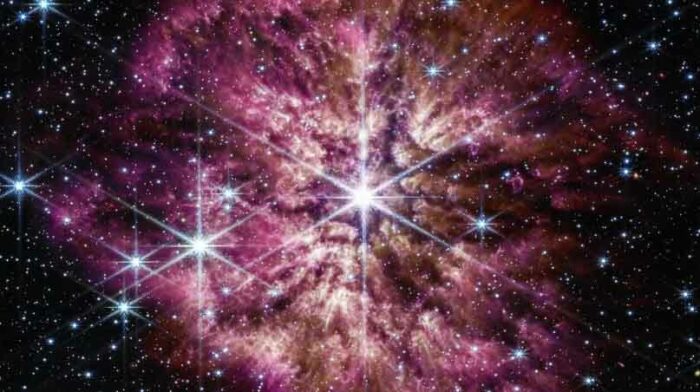 El telescopio James Webb captura el preludio rara vez visto de una supernova. Foto: Europa Press