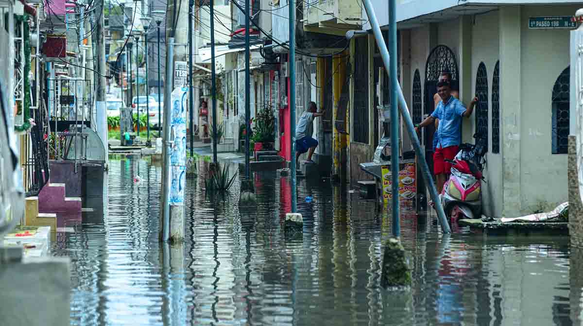 Las lluvias continaurán afectando a Guayaquil durante este martes, 28 de marzo de 2023. Foto: Enrique Pesantes / EL COMERCIO