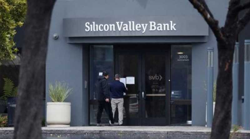 Tras el colapso del Silicon Valley Bank (SVB), otras entidades bancarias resisten. Foto: Cortesía Twitter