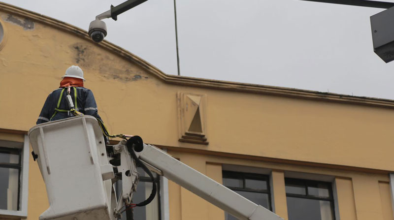 Las cámaras de seguridad fueron colocadas en puntos estratégicos de Quito. Foto: Julio Estrella/ EL COMERCIO
