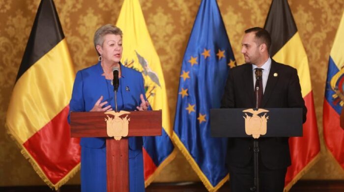 La comisaria europea de Asuntos de Interior, Ylva Johansson, se reunió con el canciller ecuatoriano, Juan Carlos Holguín. Foto: Cancillería de Ecuador