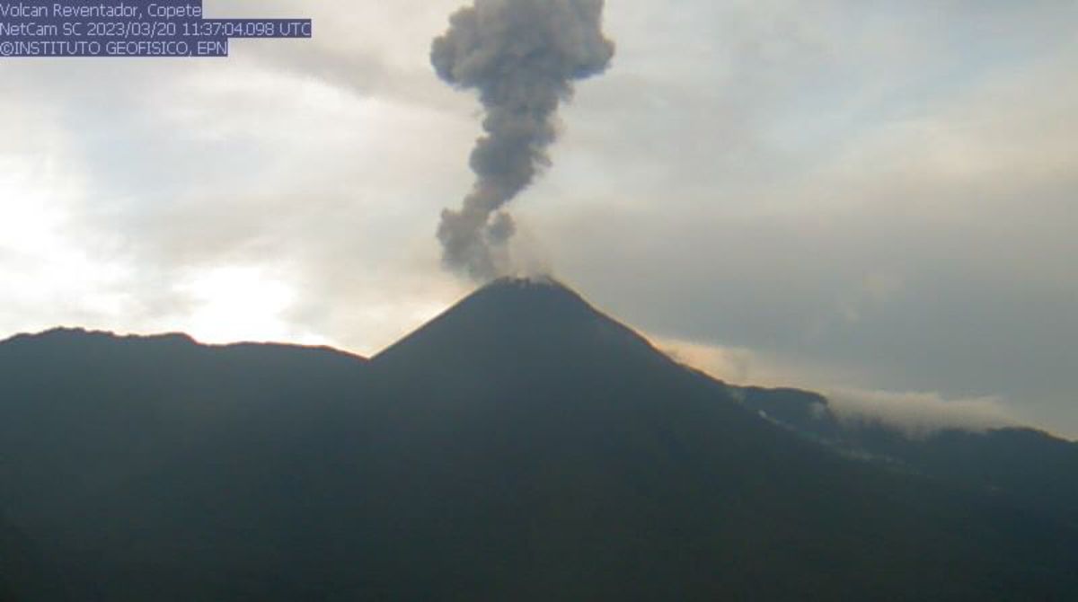 Imagen del volcán El Reventador del lunes 20 de marzo de 2023. Foto: Instituto Geofísico