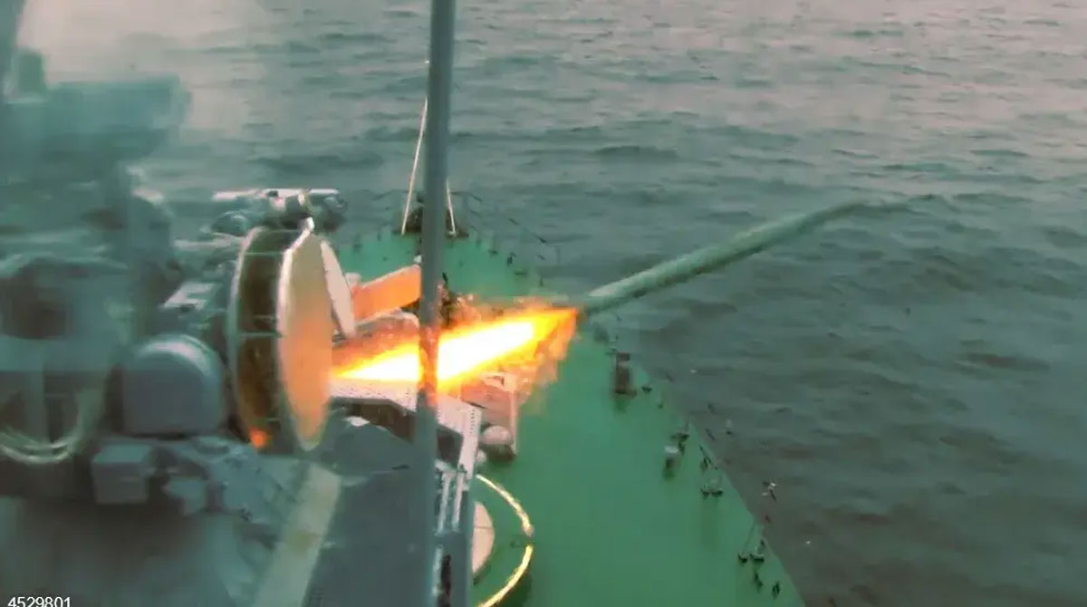 Imagen de archivo. Lanzamiento de un misil desde un buque de guerra de la Marina rusa del 19 de junio de 2022. Foto: Ministerio de Defensa de la Federación Rusa