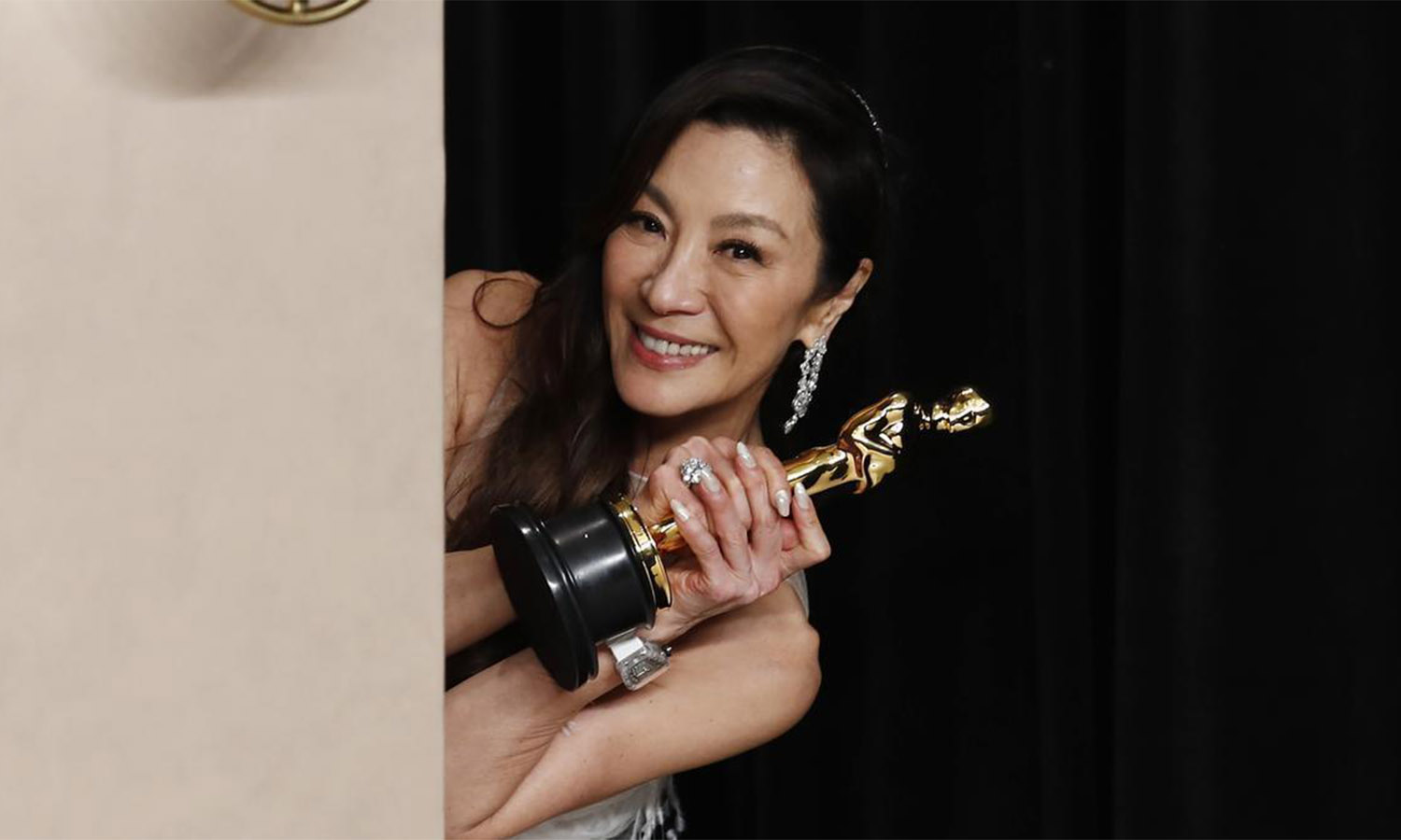 Michelle Yeoh, ganadora a Mejor Actriz de los Oscar. Foto: EFE