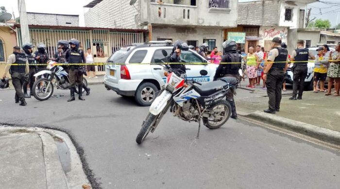 En la coop. Jacobo Bucaram, sur de Guayaquil, fue asesinado el cabo segundo Byron Xavier Vera. Foto: Policía Nacional