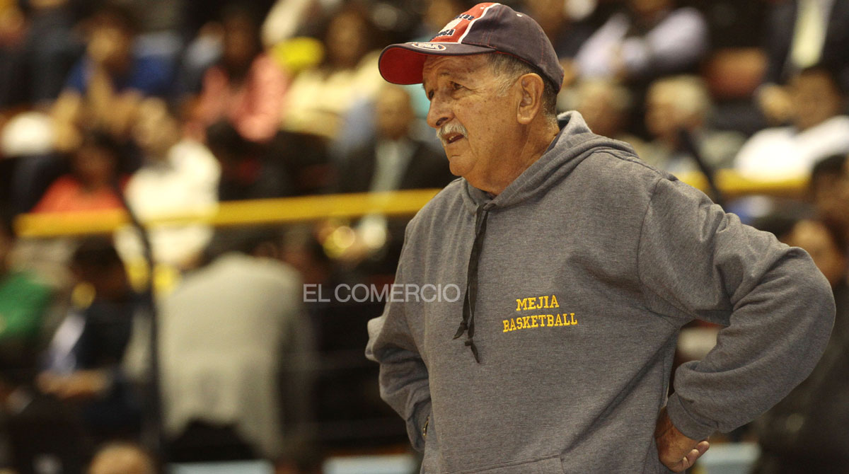 Juan Escalante, exjugador y entrenador ecuatoriano de baloncesto. Foto: Archivo / EL COMERCIO