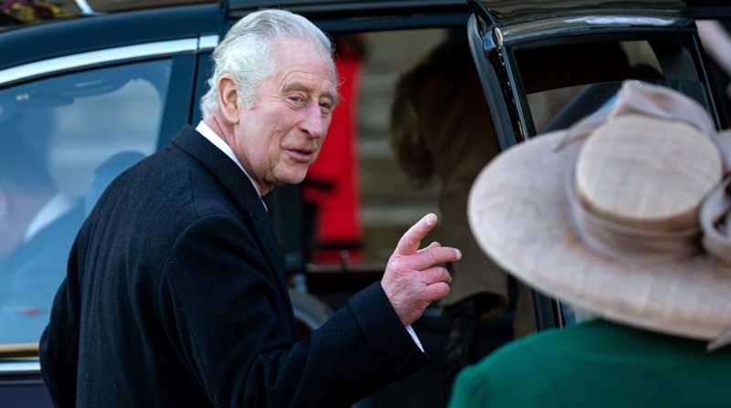 El rey Carlos III planea ofrecer la residencia a su hermano, el príncipe Andrés. Foto: EFE