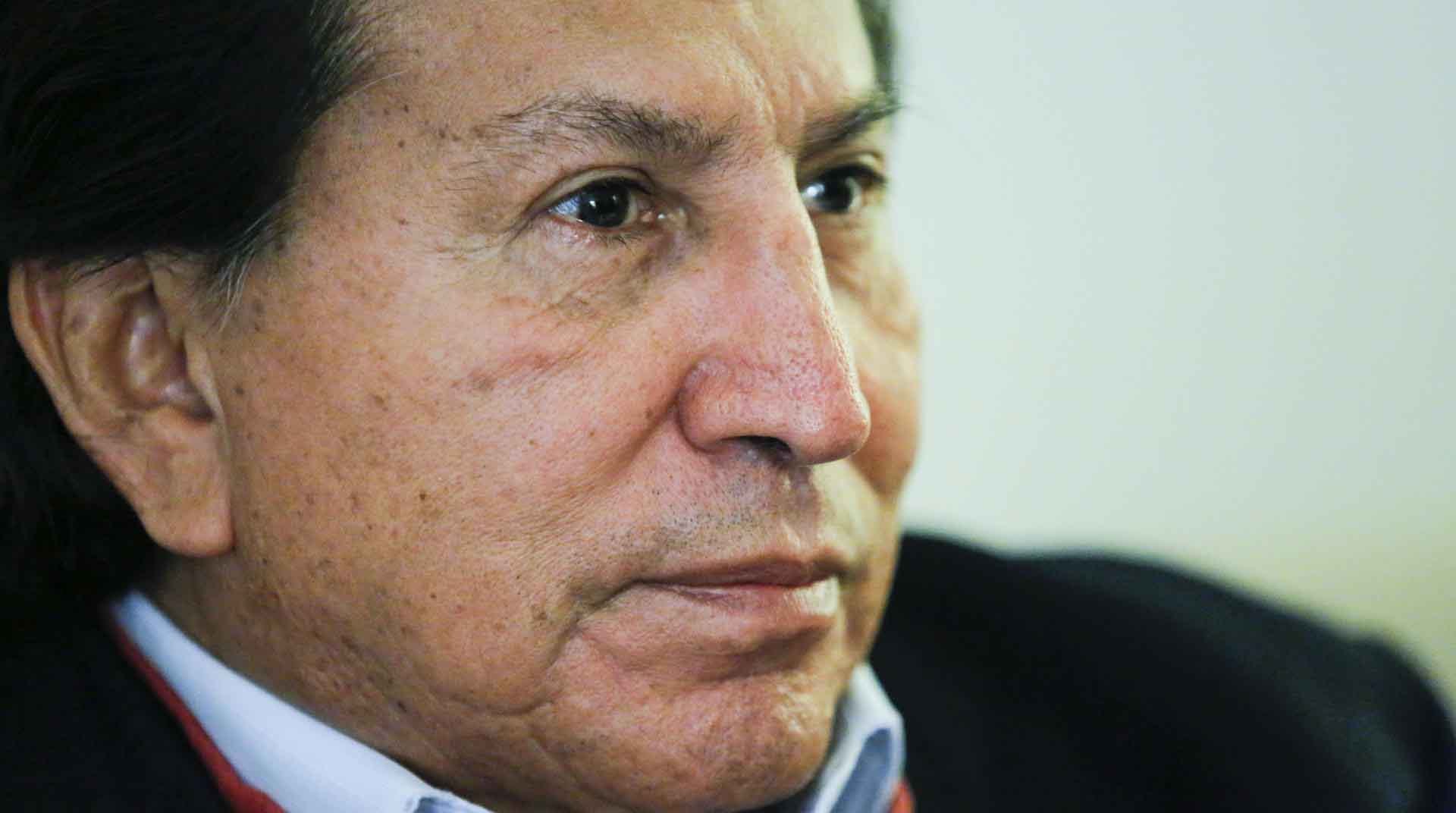 El expresidente de Perú Alejandro Toledo presentó dos recursos más de apelación ante la justicia estadounidense horas antes de que acabe el plazo de presentarse ante la justicia e iniciar el proceso de extradición. Foto: EFE