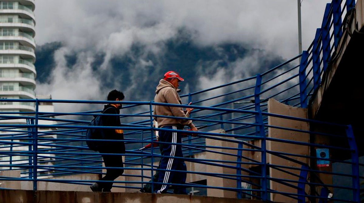 Existirán ráfagas de viento y descargas eléctricas cuando se presenten las tormentas. Foto: Diego Pallero / EL COMERCIO